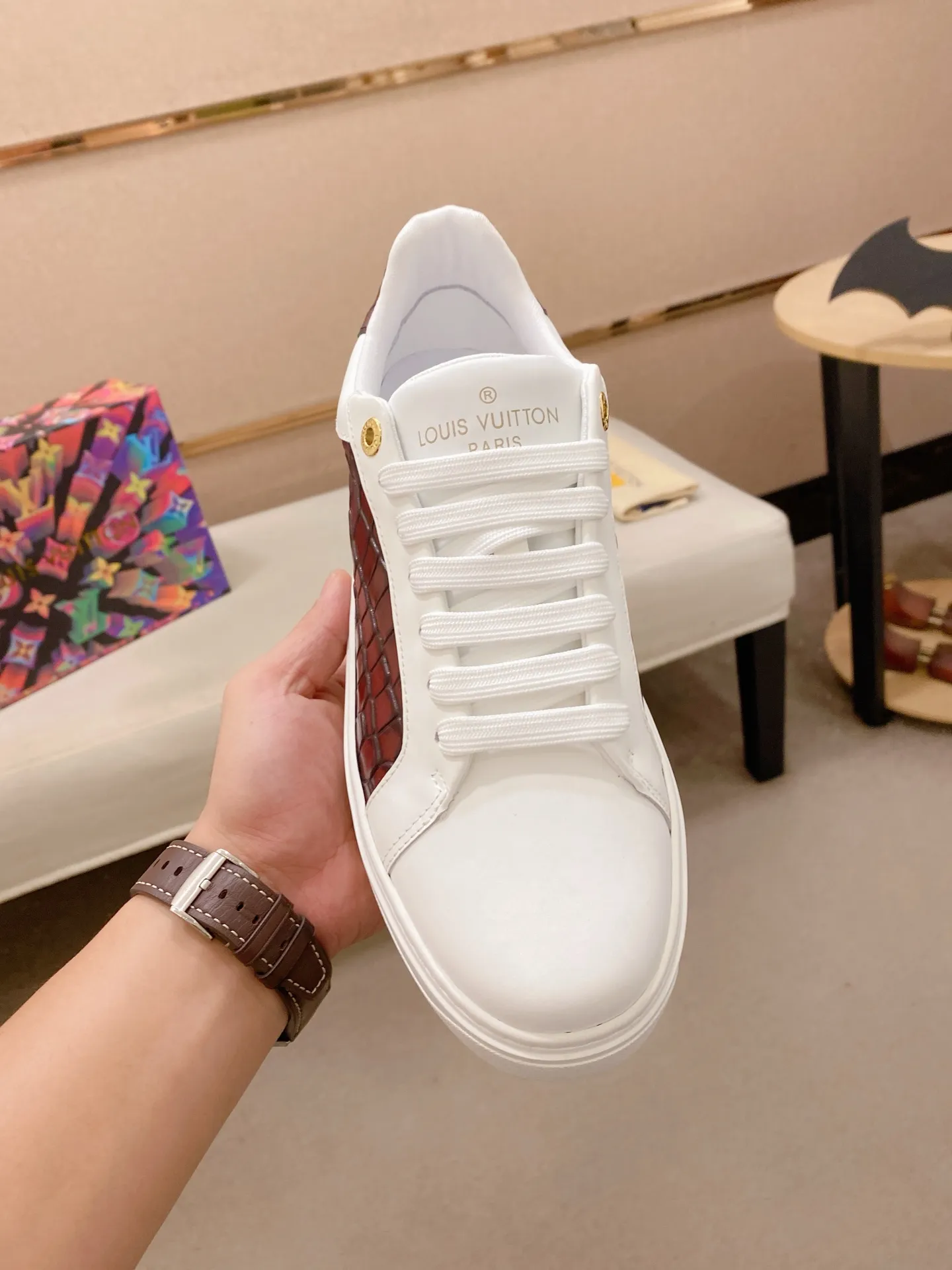 Men's shoes💰: 540💰(Niuli: full package) louis vuitton (Louis Vuitton/lv) top 🔍🔍 new models are on sale at the same time at the counter. The upper 🇮🇹 is imported from Italy, first-layer cowhide, and the lining is fully imported cowhide. 💪💪, completely 1⃣️ to 1 ⃣️Re-engraved🇮🇹💪💪, ⚠Sole: The original sole is specially provided by the original factory, the exclusive movable molded sole is super comfortable, ⚠The original factory follows the order, 🔍🔍high quality, you can enter and exit the counter at will, welcome to compare⚠. Code number:38-44